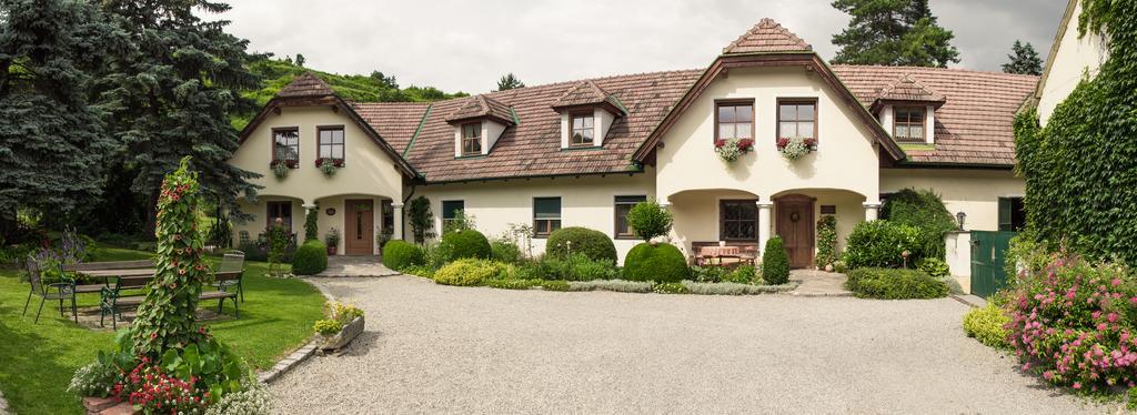 Weinberghof Ilkerl-Luf Bed & Breakfast Krems an der Donau Eksteriør bilde